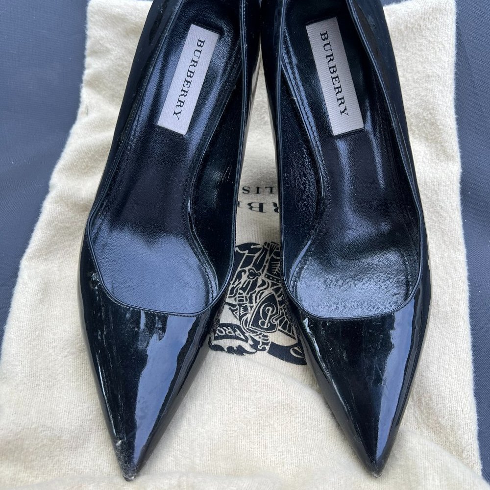 Burberry Black Patent Heels size:38 C, US size: 8 C